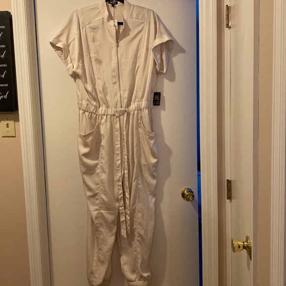 Express Pants - NWT Express cream jumpsuit